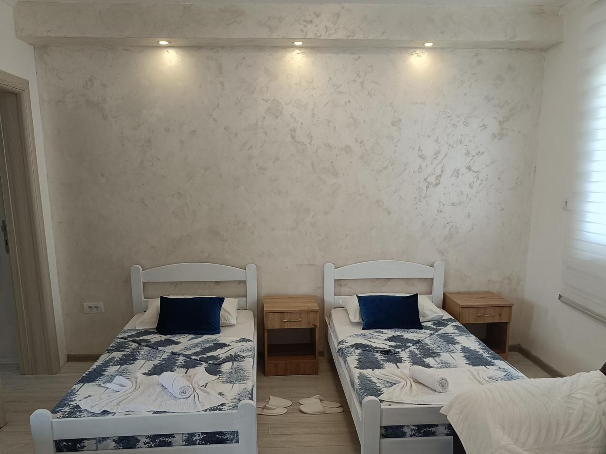 Matija Airport Apartment Mitrovici  Exterior photo