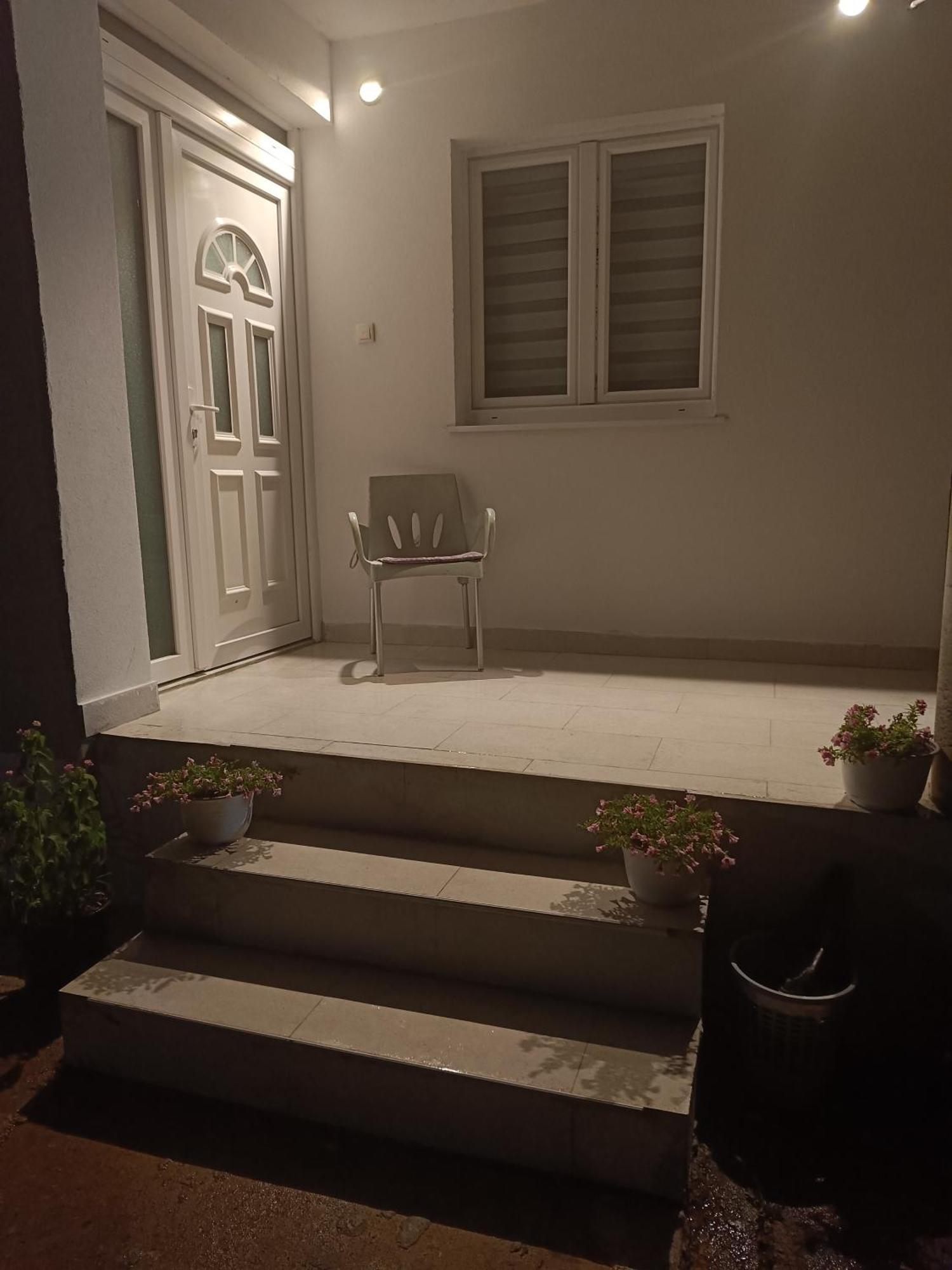 Matija Airport Apartment Mitrovici  Exterior photo